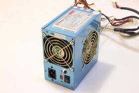 Sku220719 Enermax Eg425p-ve Vintage Noisetaker Sfma Atx 12v Ver1.3 420w.