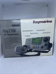Raymarine RAY218E E43033 Vhf Dsc Hailer Radio New. Fixed Price $466.41.